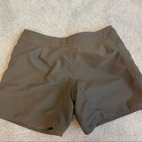 PATAGONIA Women’s Chocolate Brown Shorts Sz 2 - Picture 2 of 10